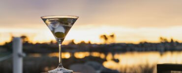 Making Non-Alcoholic Martini